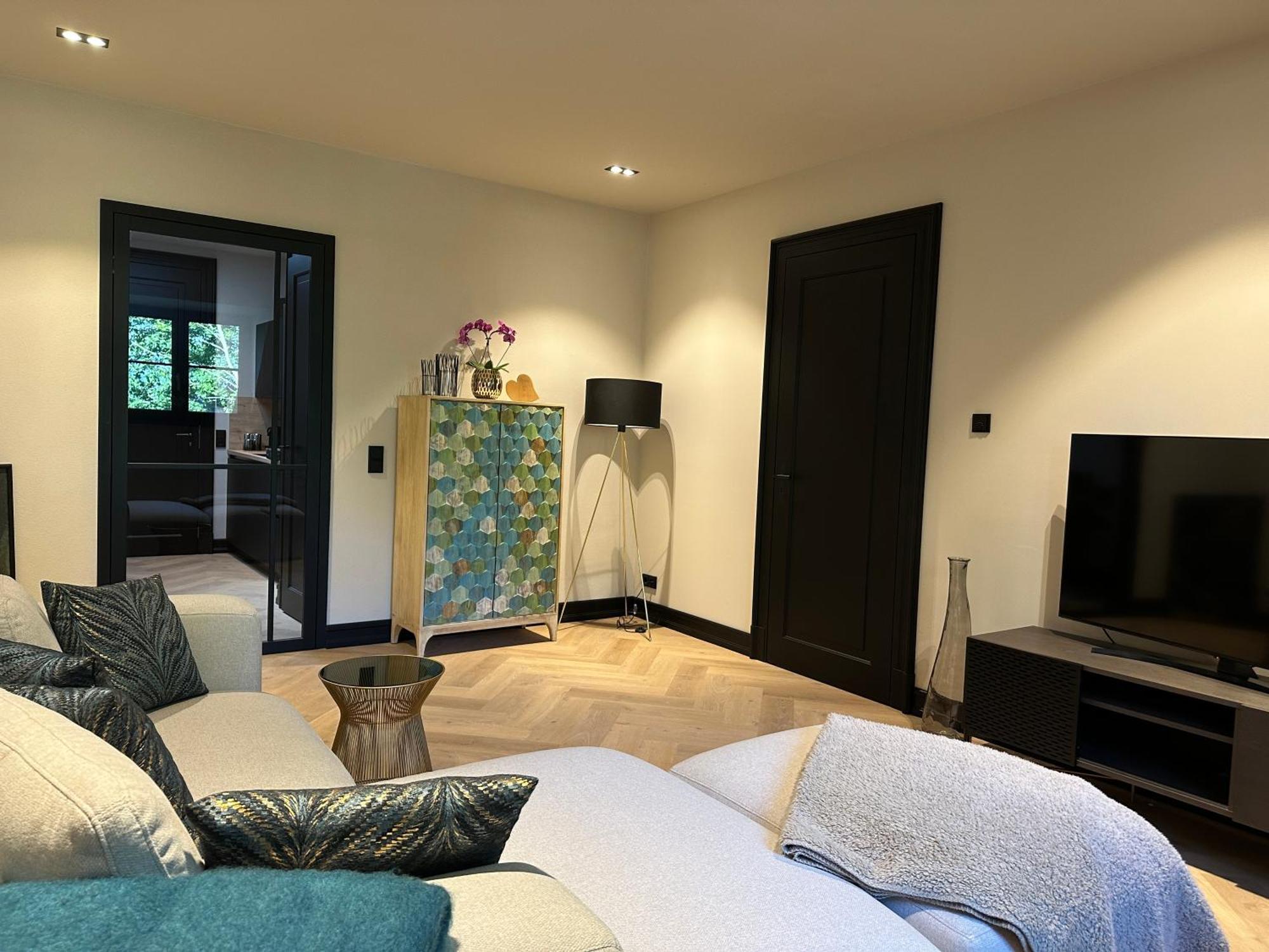 * Stadtvilla Plauen * * Aussergewoehnlich * 2 Zimmerwohnung * Zentrumsnah Extérieur photo