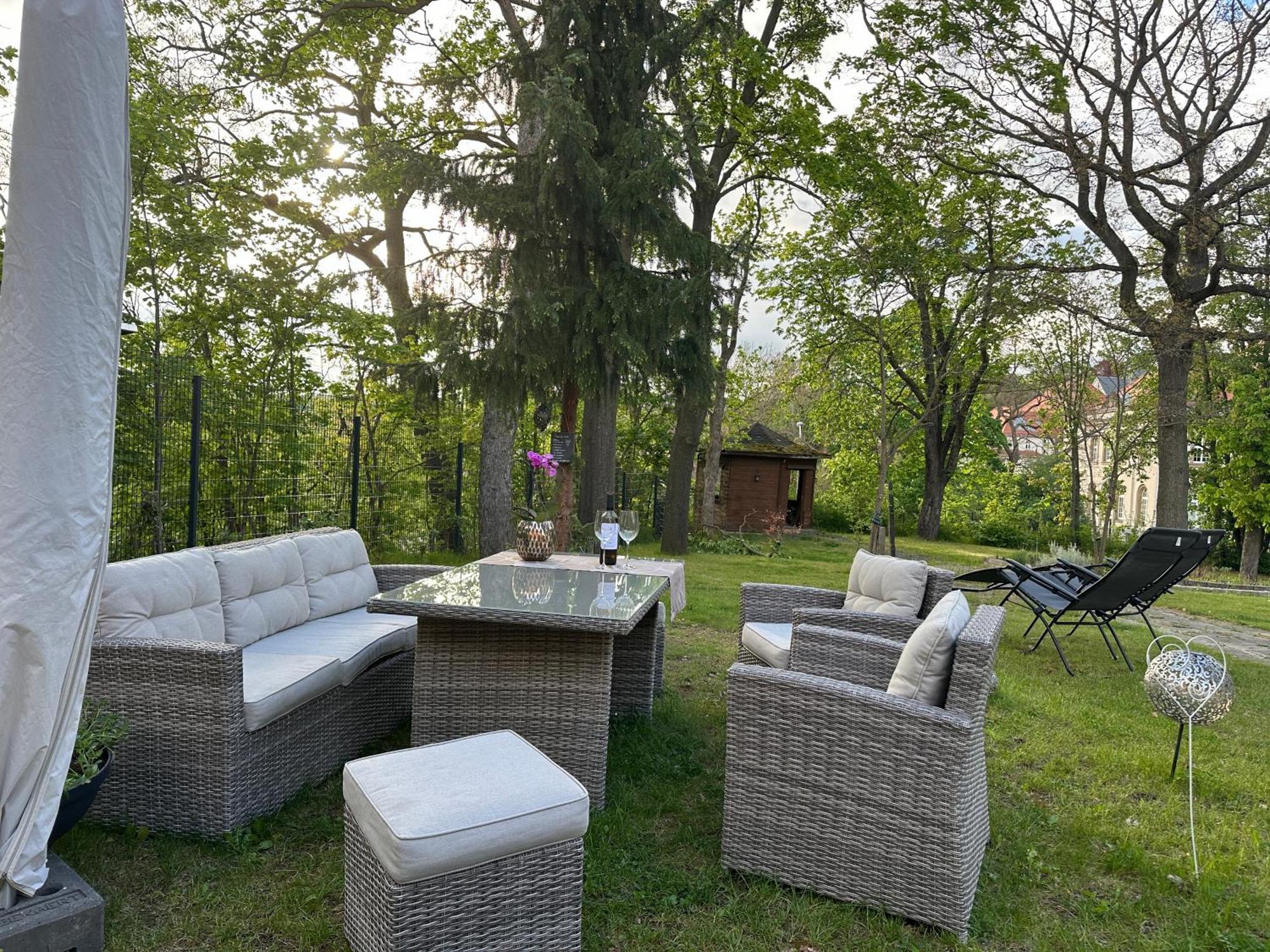 * Stadtvilla Plauen * * Aussergewoehnlich * 2 Zimmerwohnung * Zentrumsnah Extérieur photo